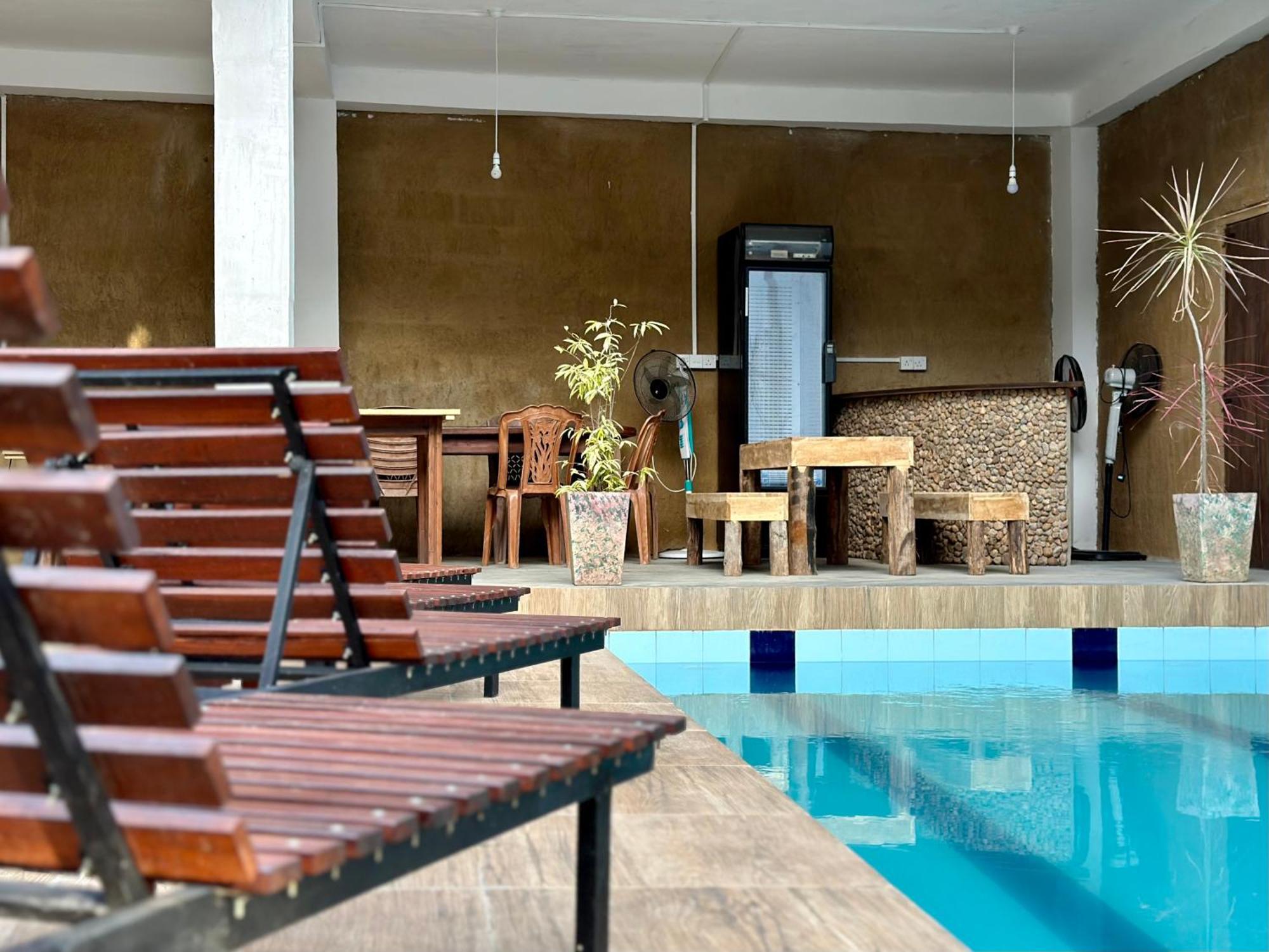 Family Resort Udawalawe Exterior photo